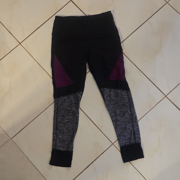 Women's Colorblock Leggings - Picture 1 of 3